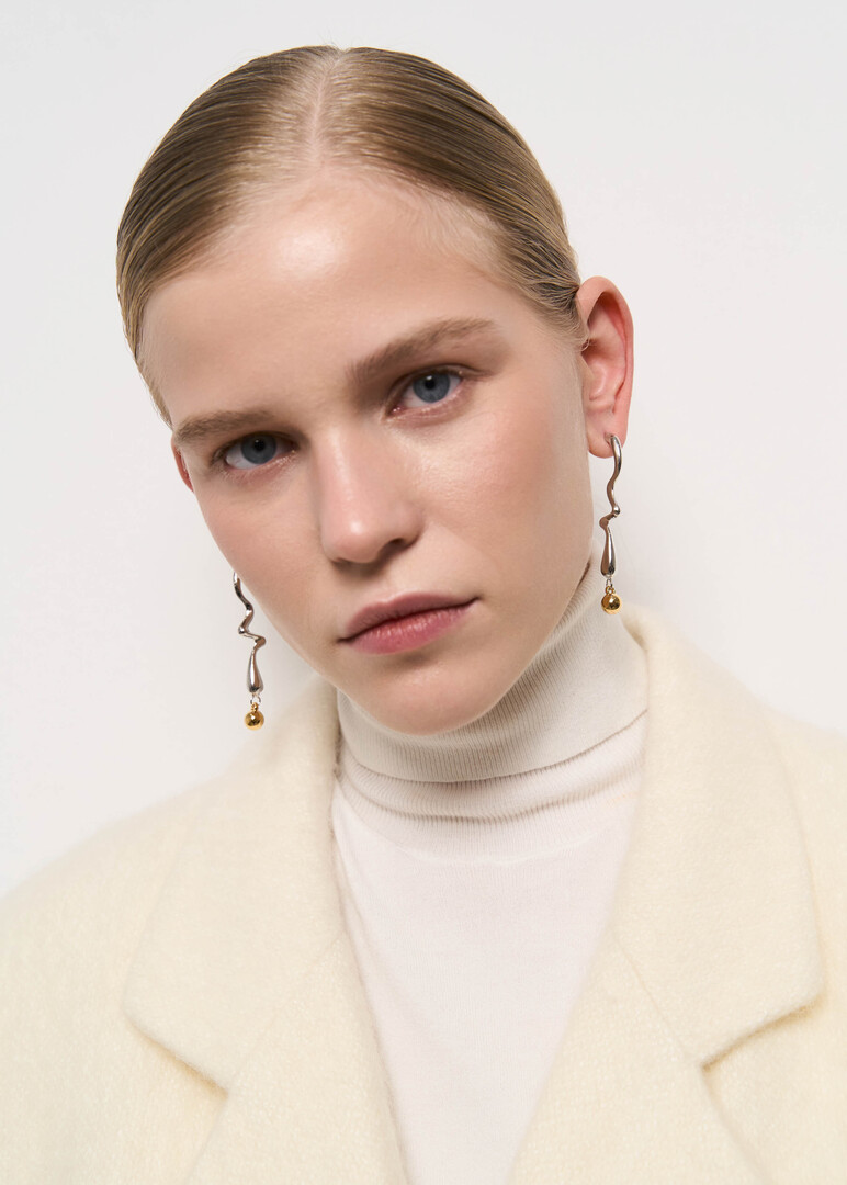 Earrings with ball pendants