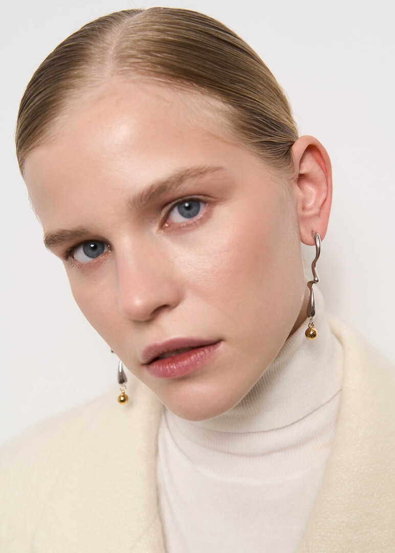 Earrings with ball pendants