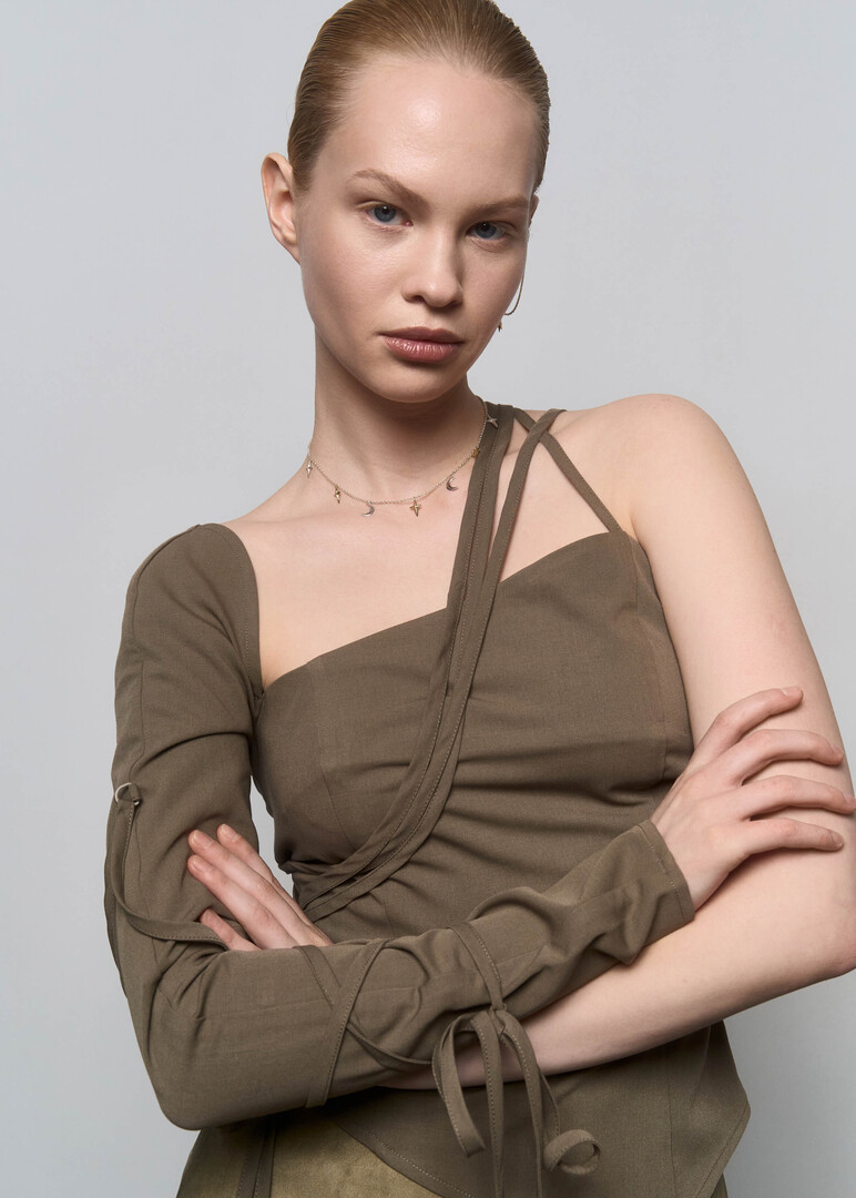 Gilded choker «Free spirit».