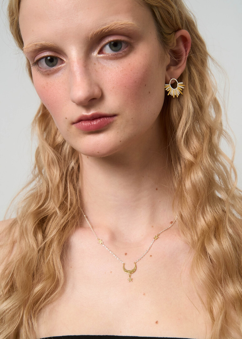 Gilded silver necklace «Femininity».