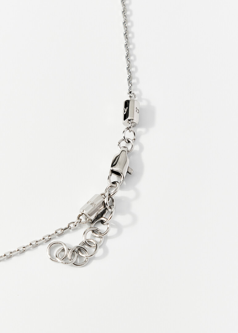 Necklace with a cross NECKLACE BACKLINER