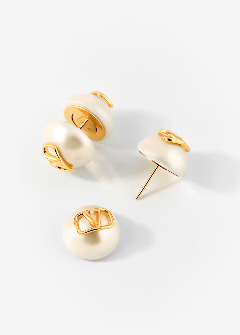 VLOGO SIGNATURE earrings with pearls