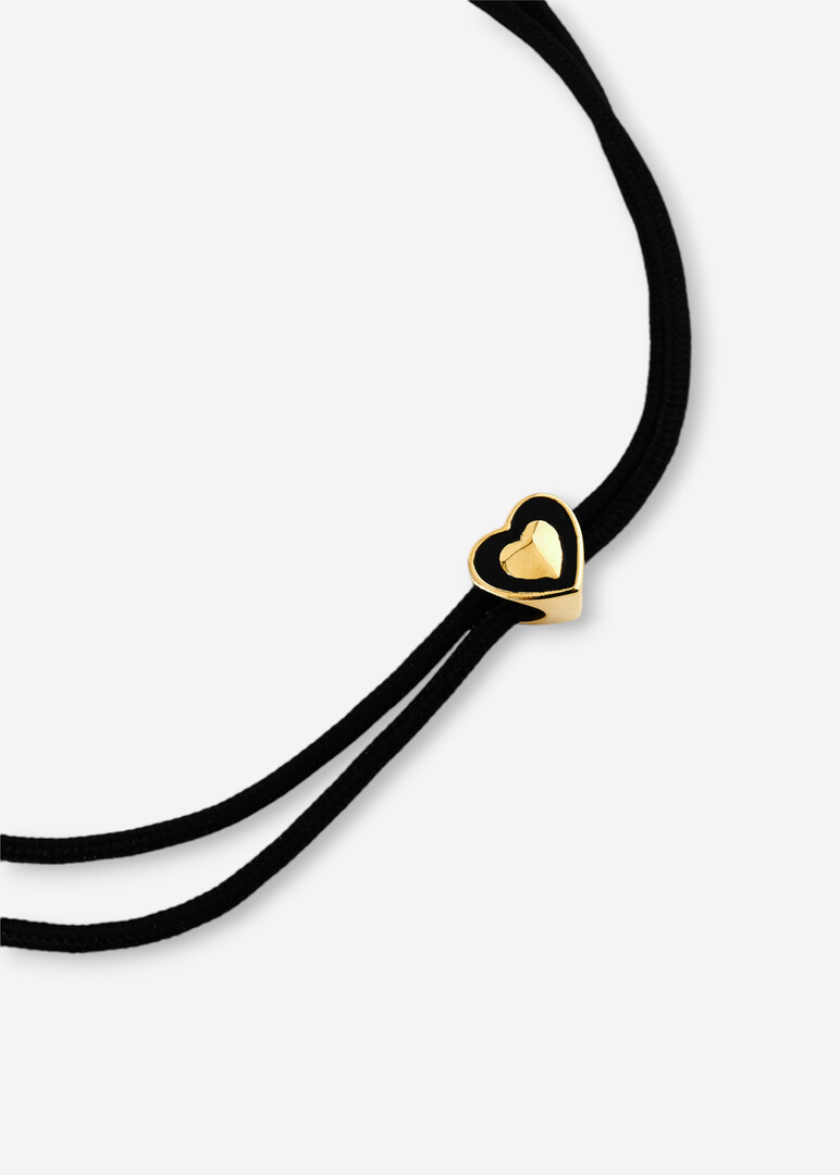 Черный шнурок с золотистым замком