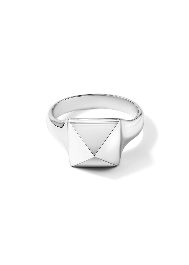 silver ring with stud