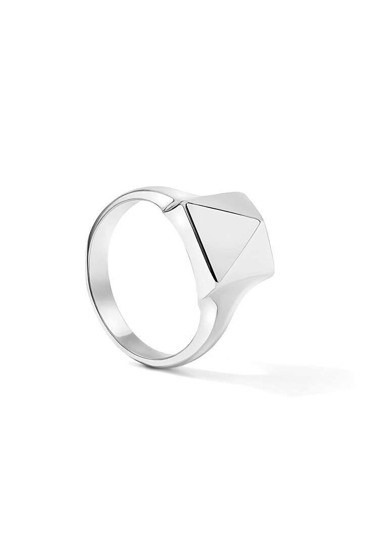 silver ring with stud