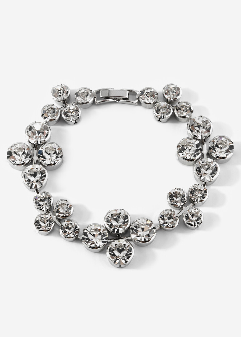 A bracelet made of flowers with crystals