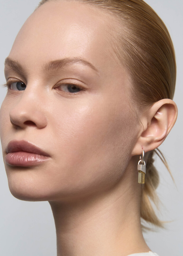 silver mono earring with yellow quartz Earring Classic with Wild Crystal