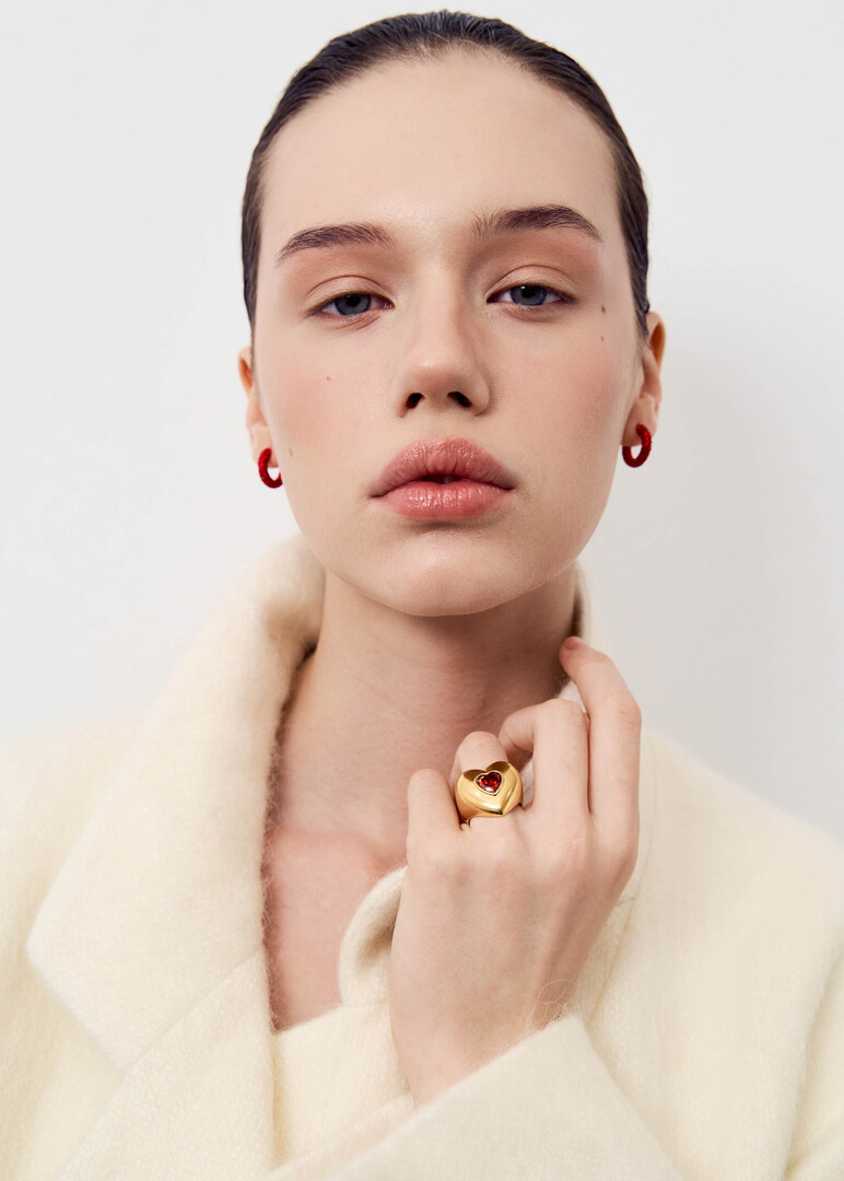 Blown golden heart ring with crystal