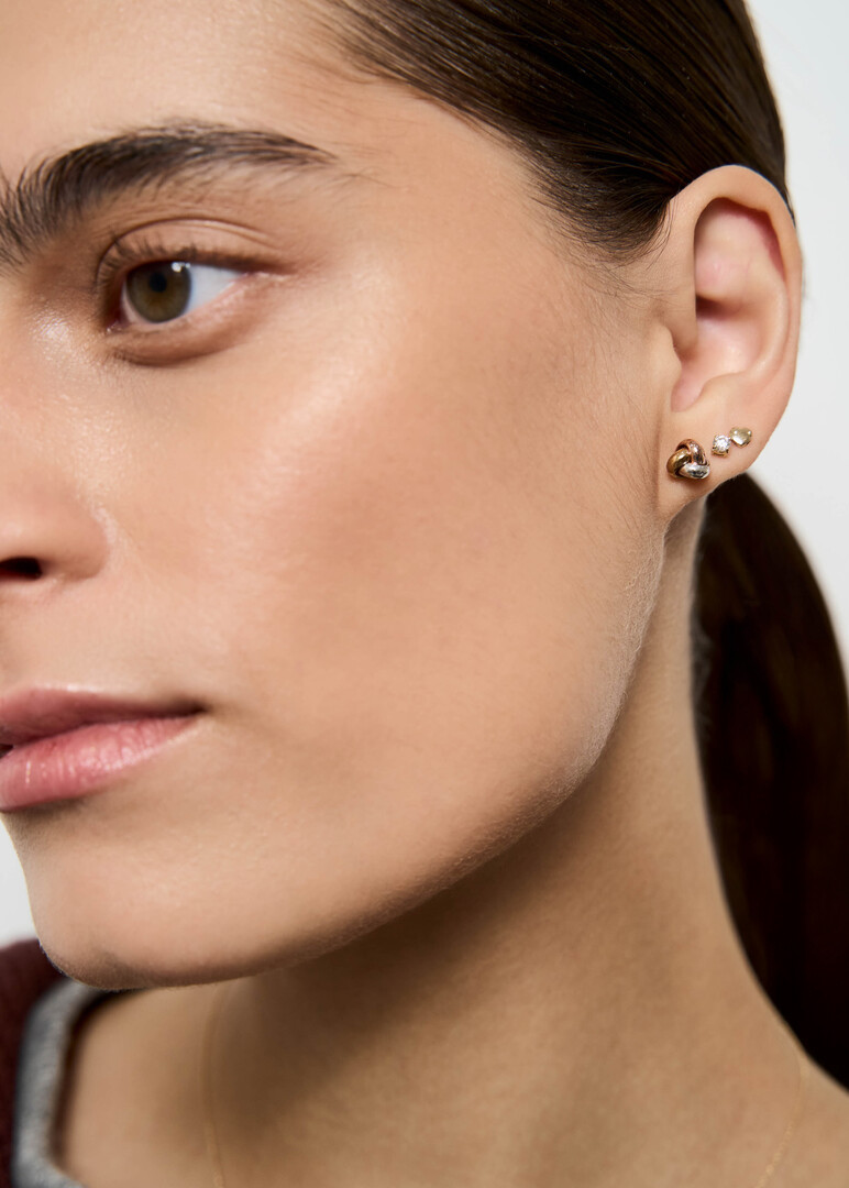 gold stud earrings