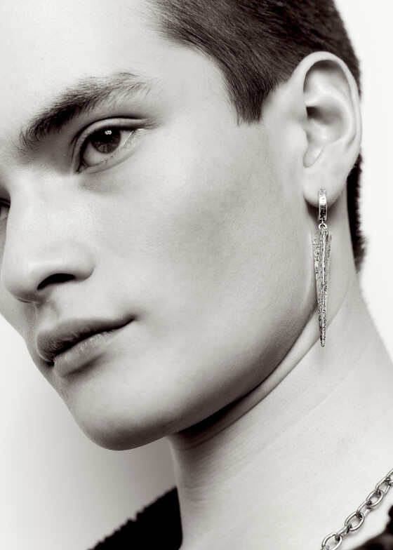 Моносерьги SHE IS MONO Моносерьга из серебра INTERSTARROW LONG EARRING