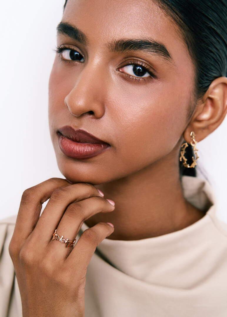 Ring – Hobb, 18K Rose Gold Word “Bhbk”