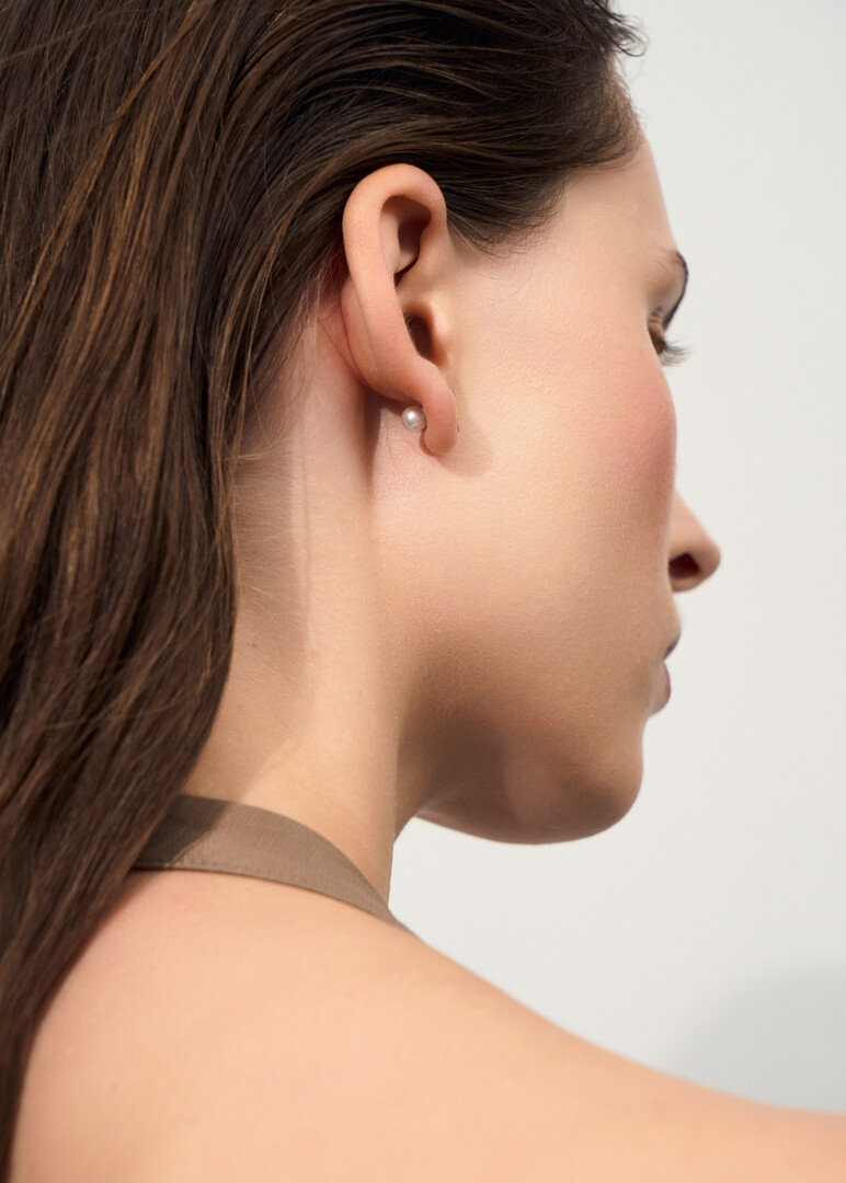 gold diamond earrings from «Diamond Airplanes» collection