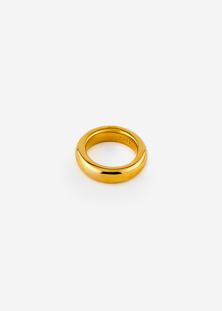 Smooth golden ring