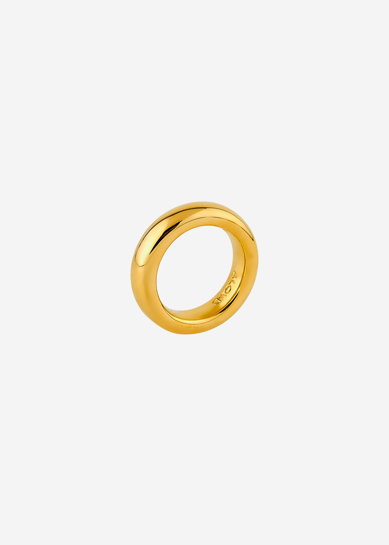 Smooth golden ring
