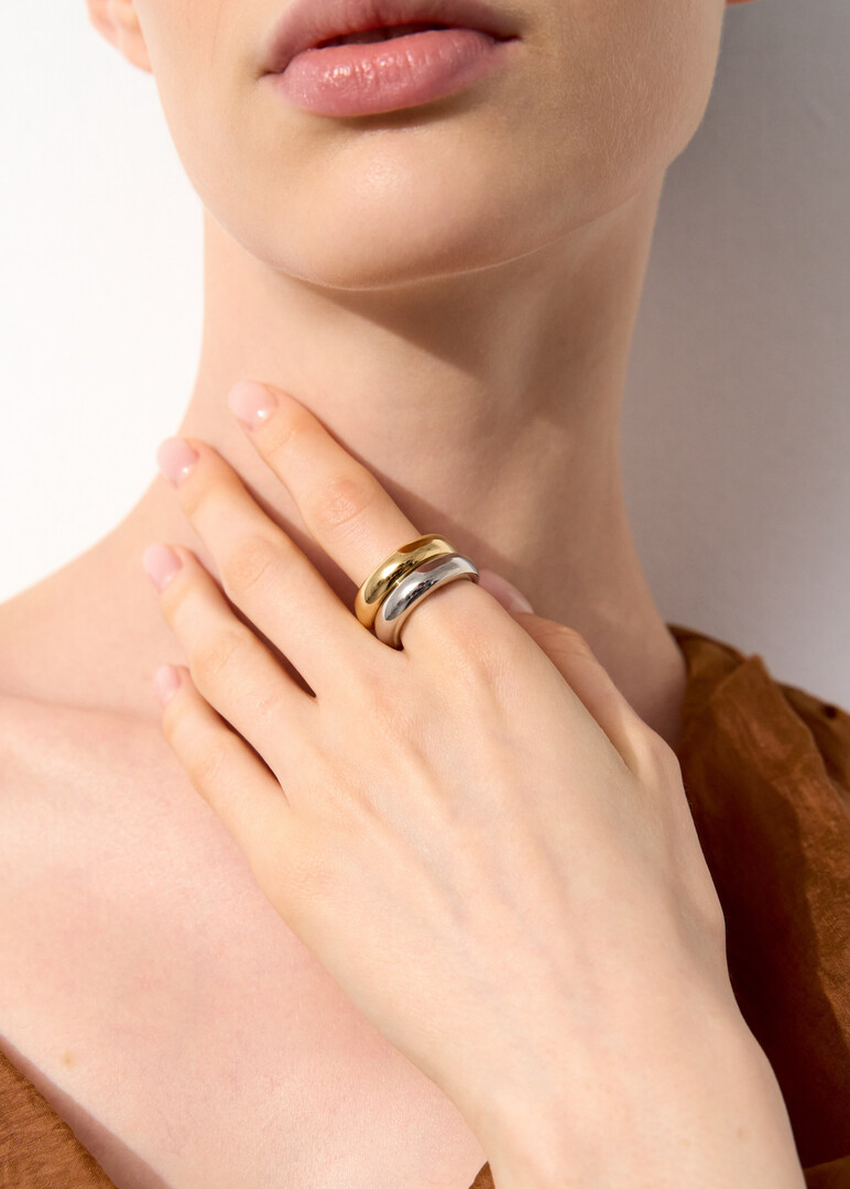 Smooth silver ring