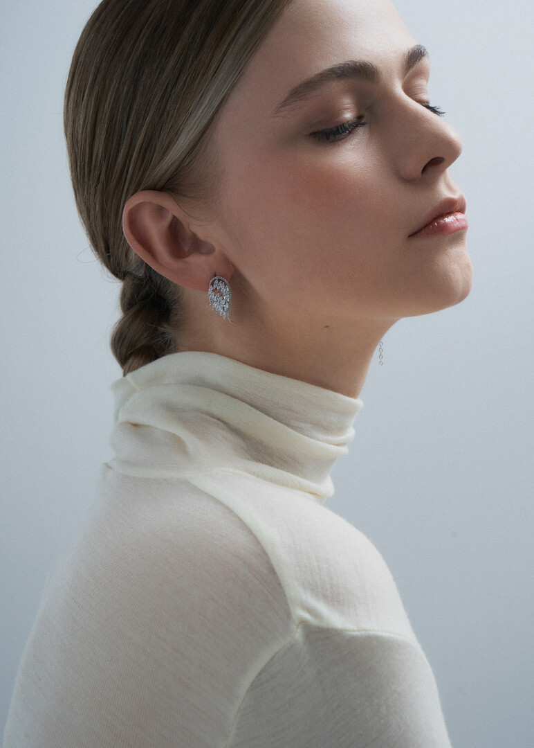 Silver small wing Earrings with Crystals