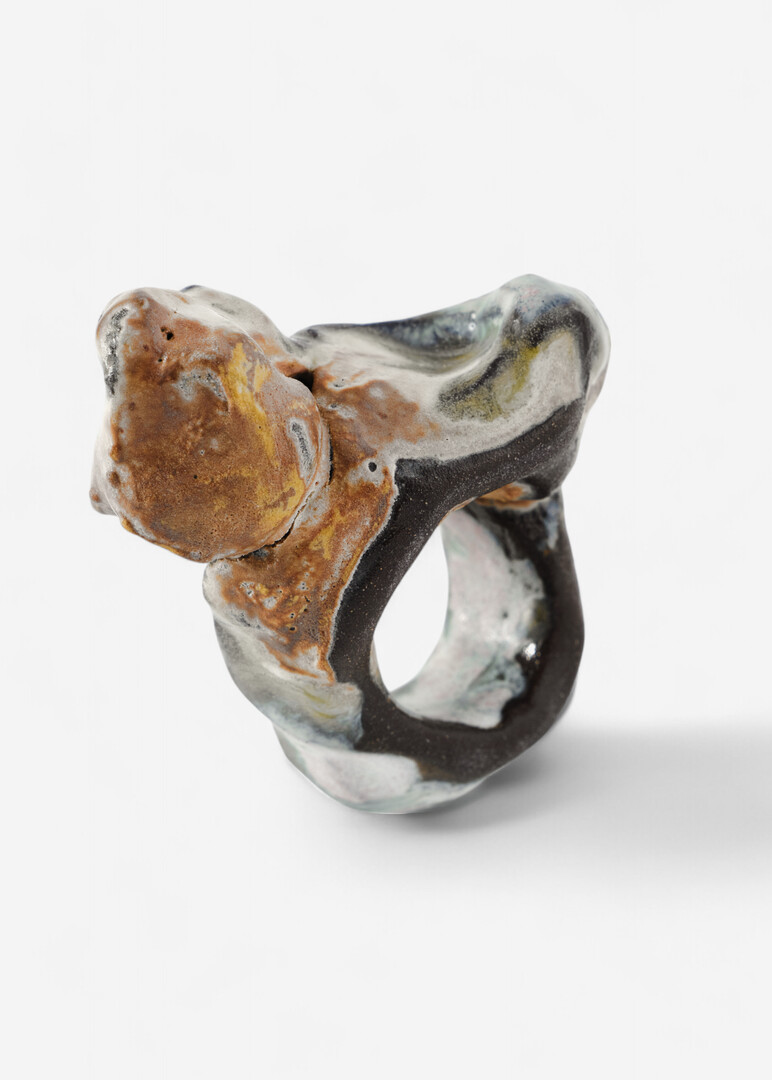 Green ceramic ring