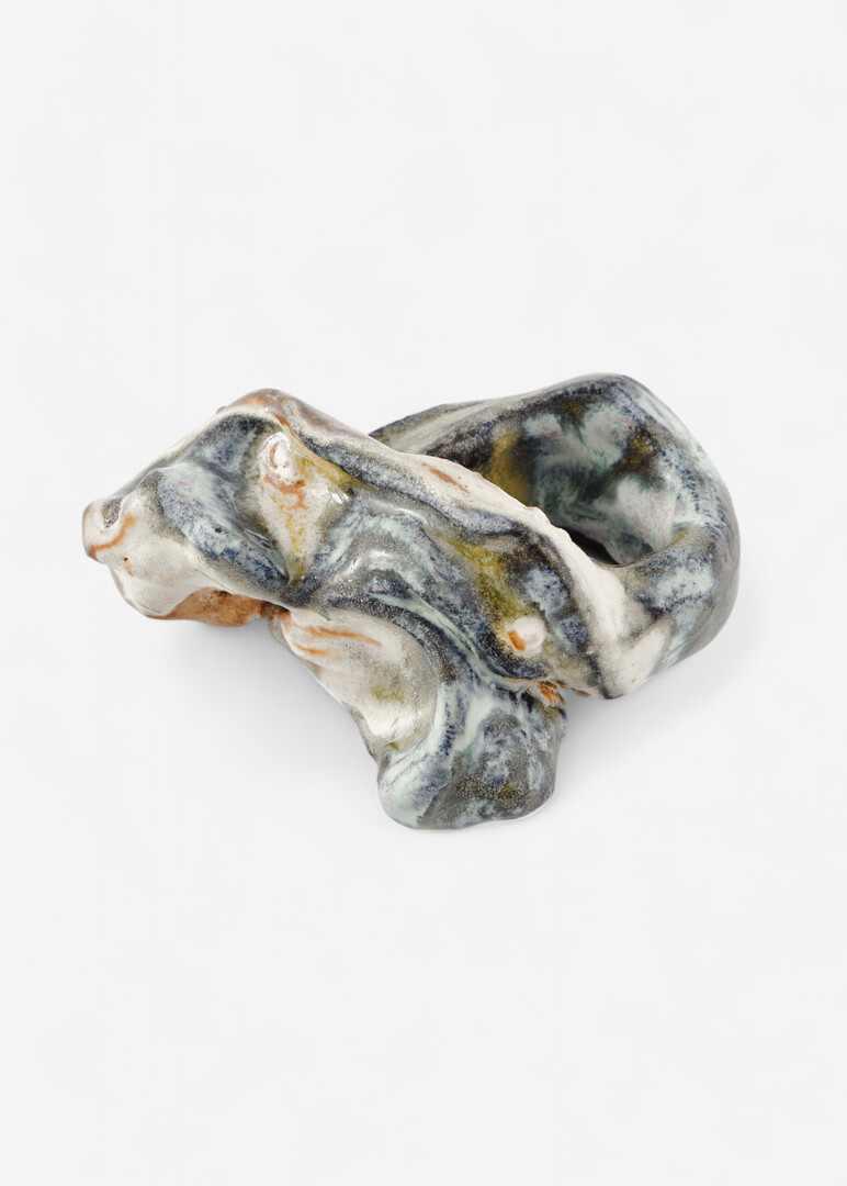 Green ceramic ring
