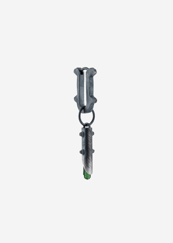 Моносерьги Struga Моносерьга из серебра с турмалином Thorn + Amulet Thorn Medium