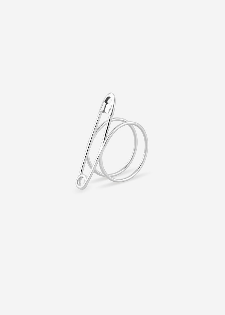silver pin ring