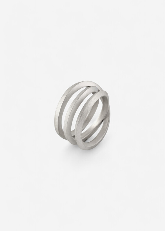 Широкие кольца Dzhanelli Jewellery Кольцо из серебра «Кольцо Гдепачка», коллекция GDEPACHKA