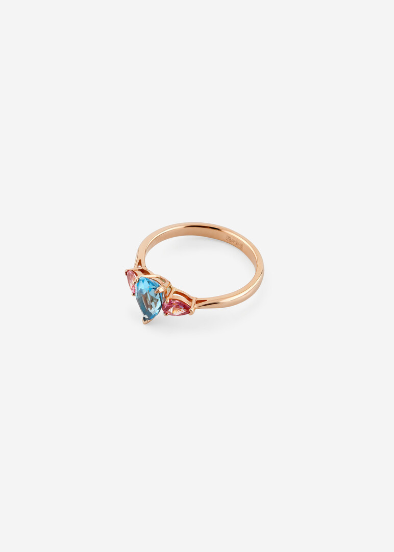 gold ring with topaz
