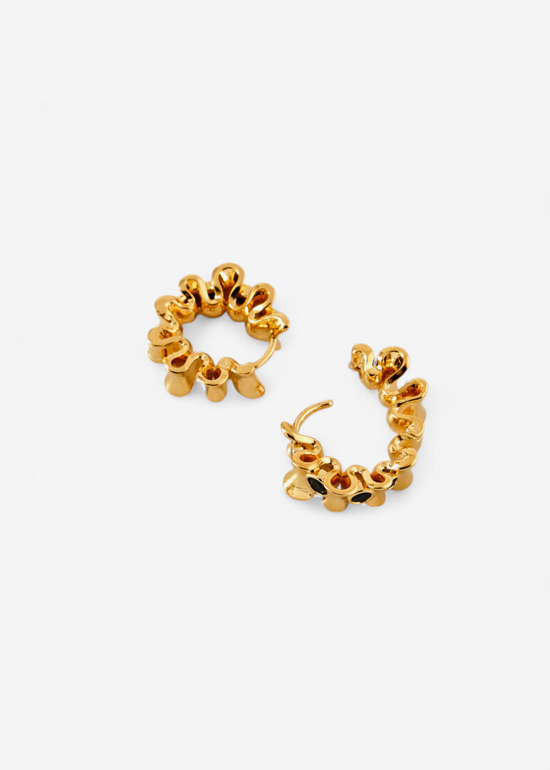 Gold-plated earrings with black crystals
