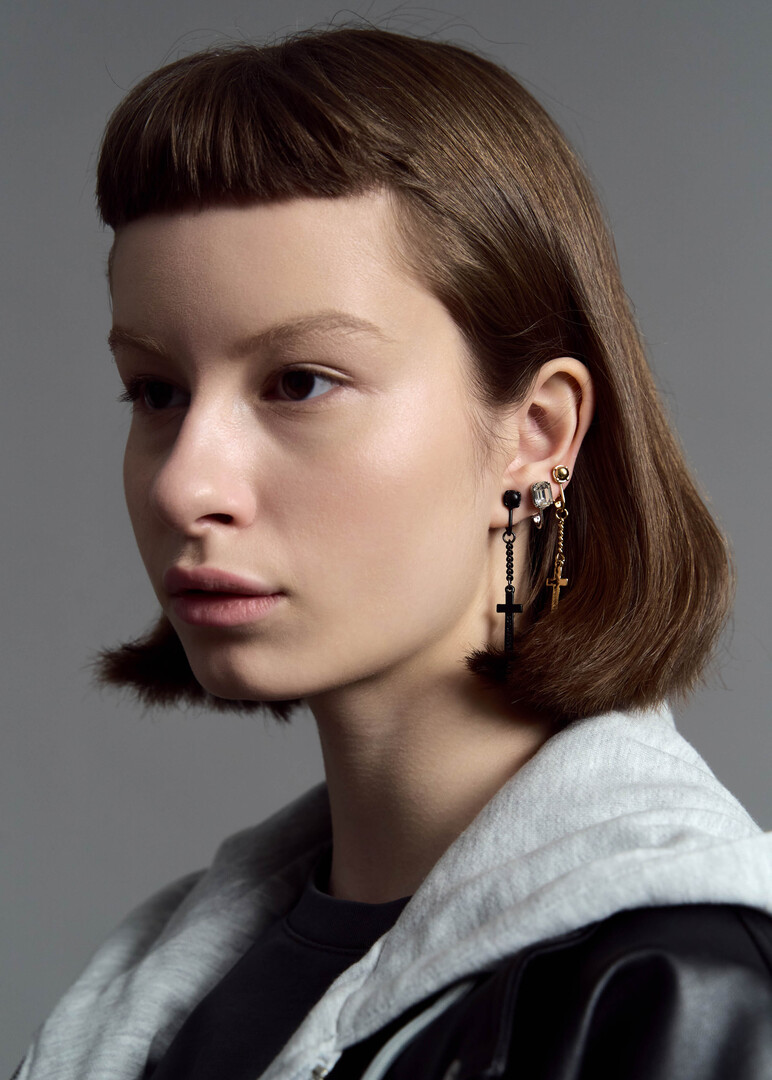 Ibra clip-on earrings with crystals