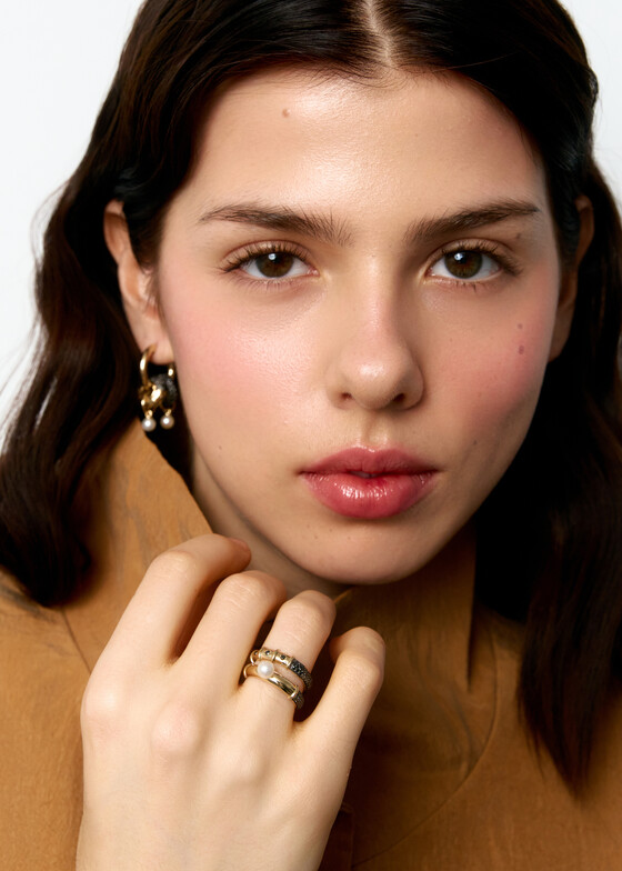 Тонкие кольца COBRA JEWELRY Кольцо из золота с облагороженными бриллиантами и культивированным жемчугом