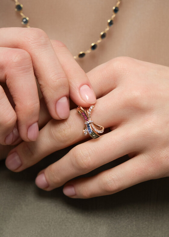 Акцентные кольца Adelya Jewellery Кольцо из золота с бриллиантами и сапфирами