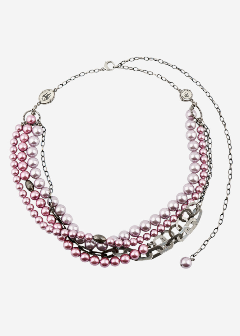 Layered pink pearls necklace