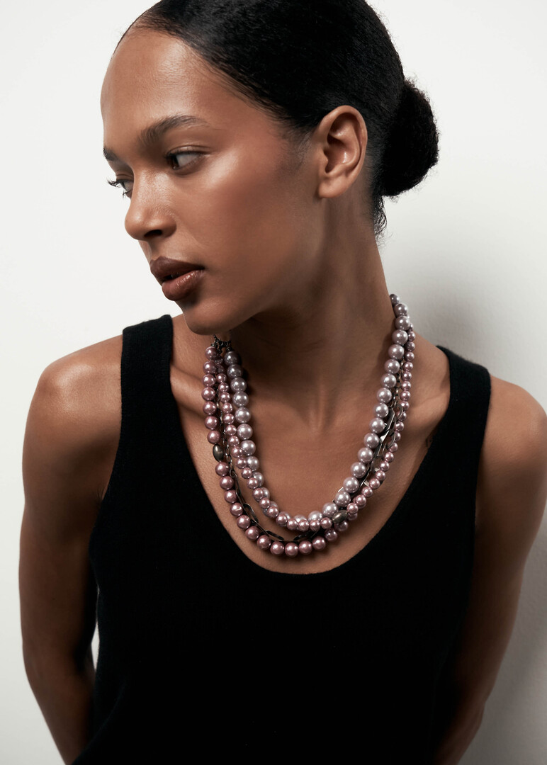 Layered pink pearls necklace