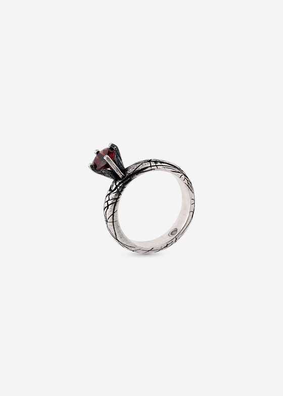 Кольца с крупной вставкой SHE IS MONO Кольцо из серебра с гранатом LOYALTY GARNET RING