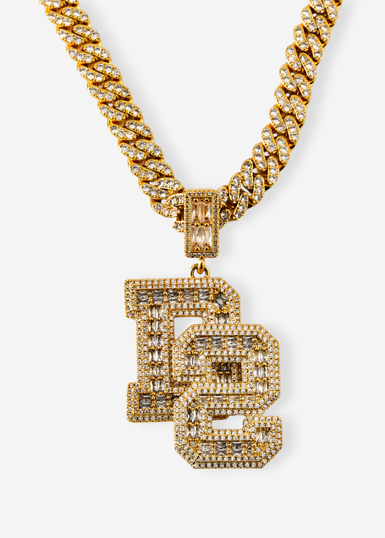 Gold chain with D2 suspensions