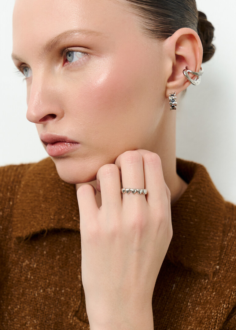 Кольцо из сердец