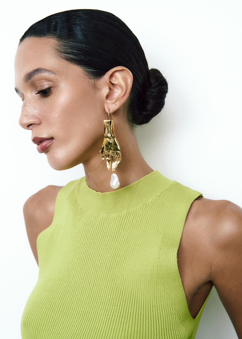 Gold-Plated Single Earring Hold Me by Odile Cano
