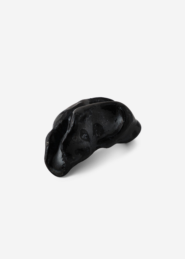 black ceramic ring