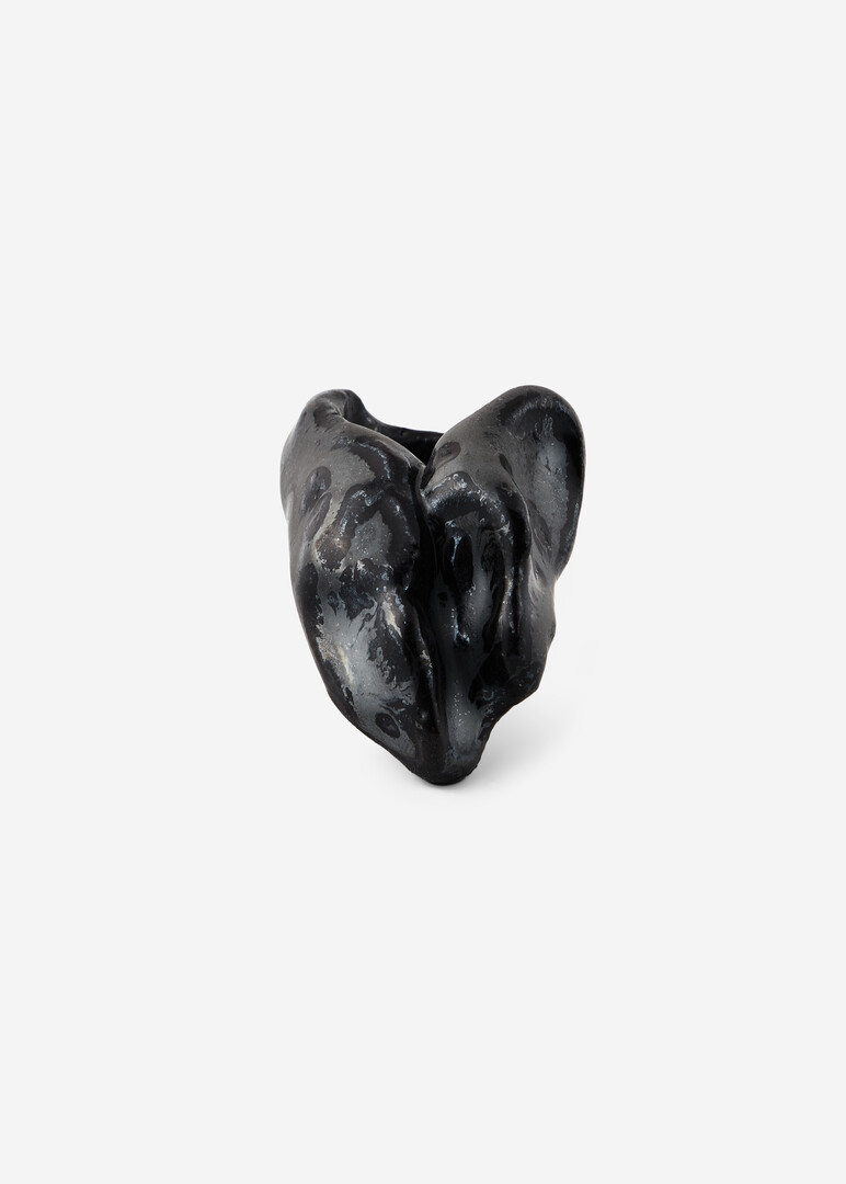 black ceramic ring
