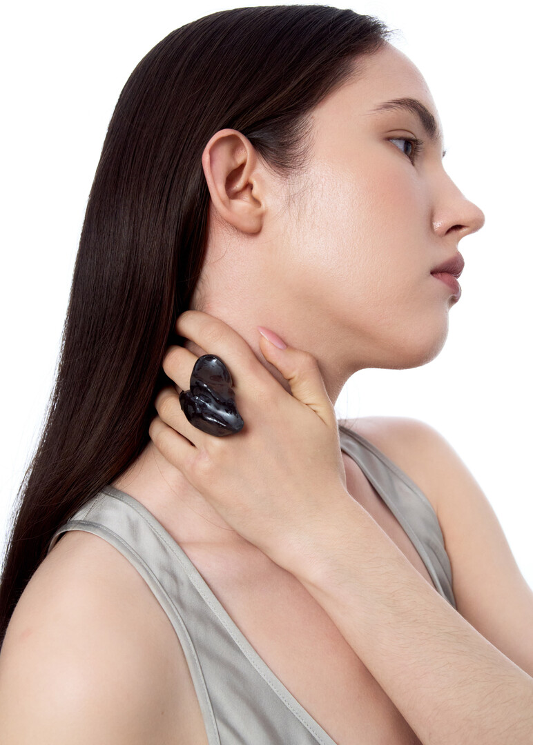 black ceramic ring