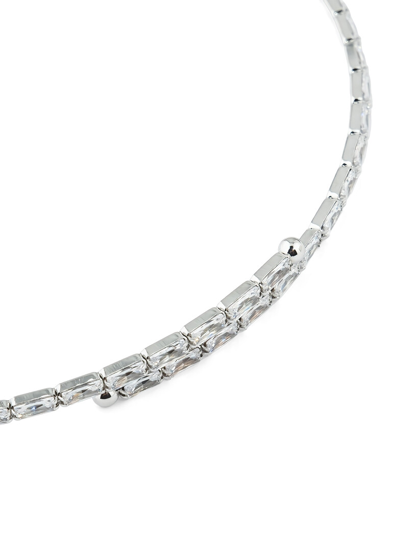 Silver choker with baguettes