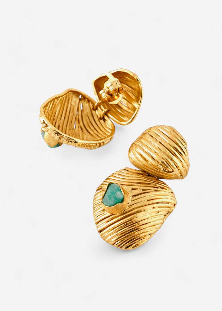 Gold-plated double large earrings with shell and emeralds