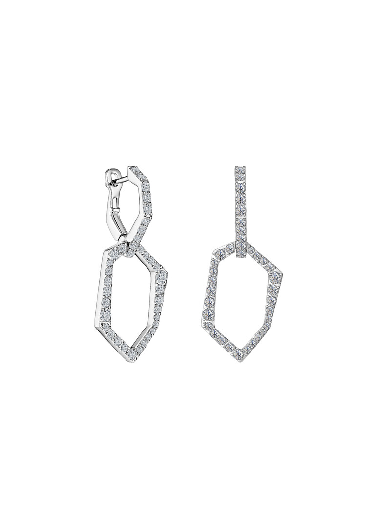 Earrings made of white gold with diamonds