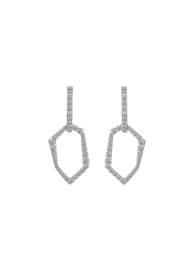 Earrings made of white gold with diamonds