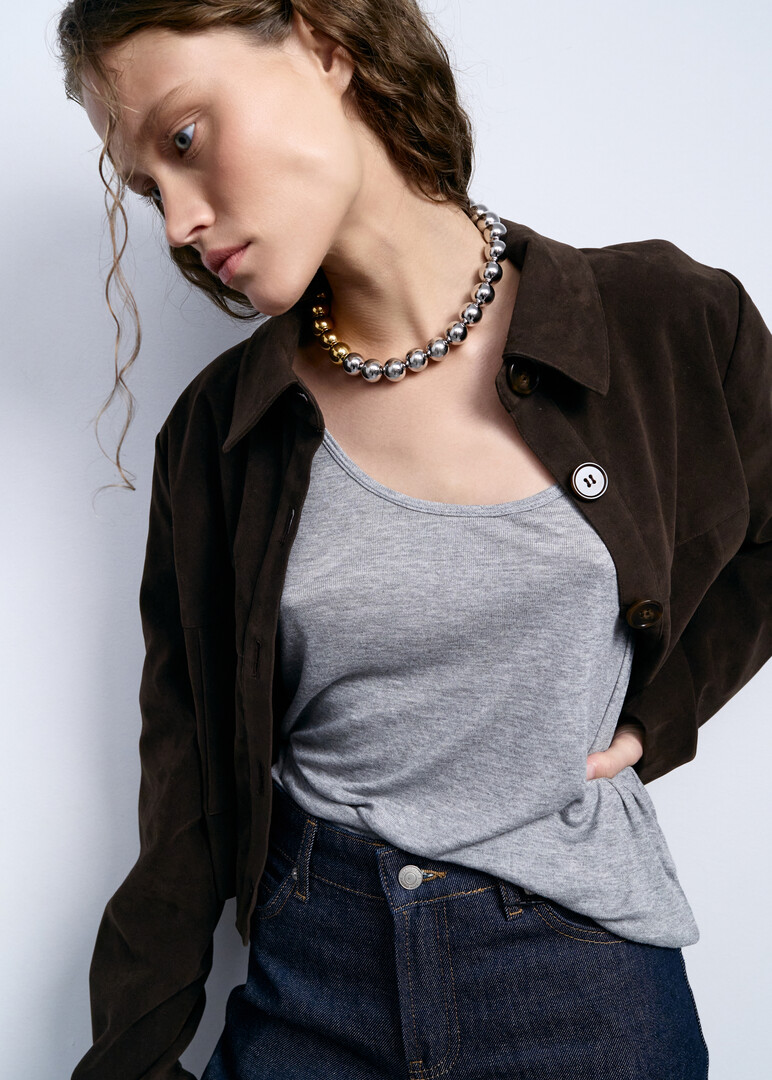 Bicolor necklace made of large balls