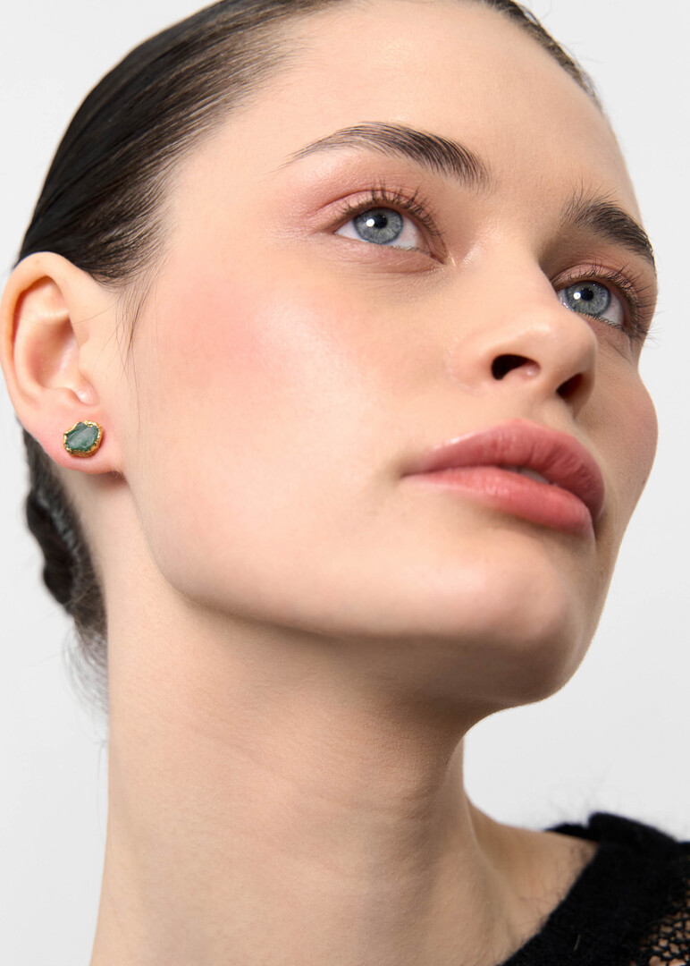 gold-plated emerald stud earring