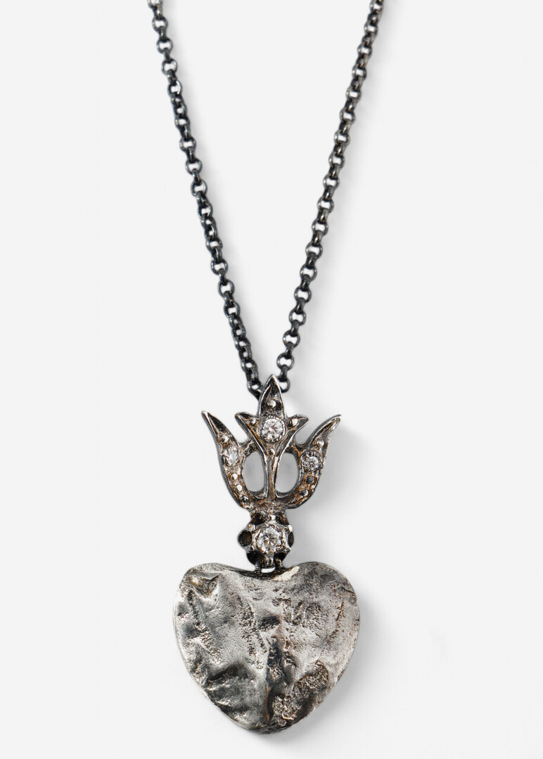 Necklace made of silver with a moissanite Mintaka
