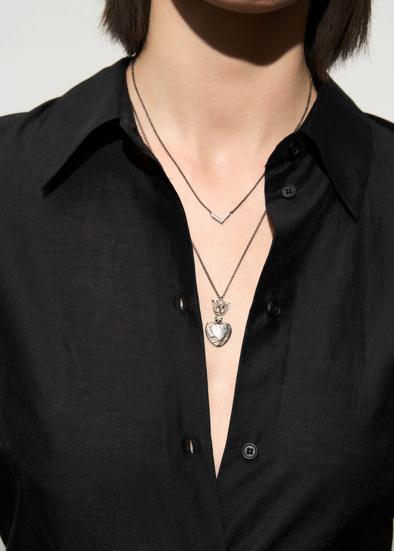 Necklace made of silver with a moissanite Mintaka