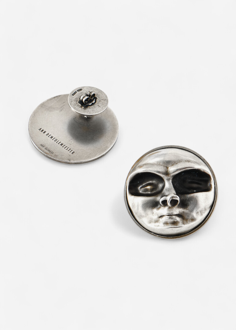MICKY BITTER MOON silver face earrings