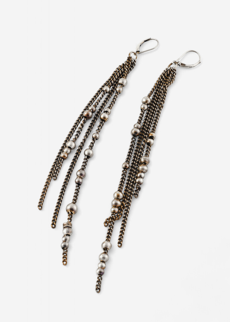 DANIQUE FINE PEARLS MULTI CHAINS — long silver earrings with chains