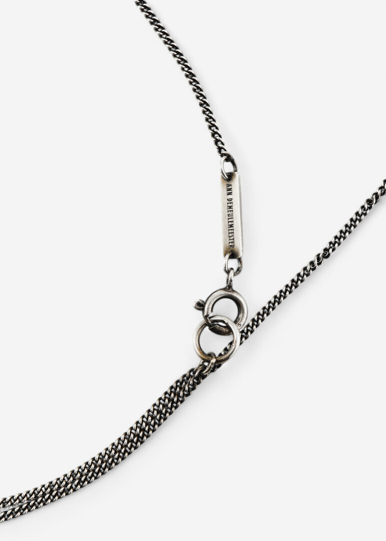 TILTA silver chain necklace